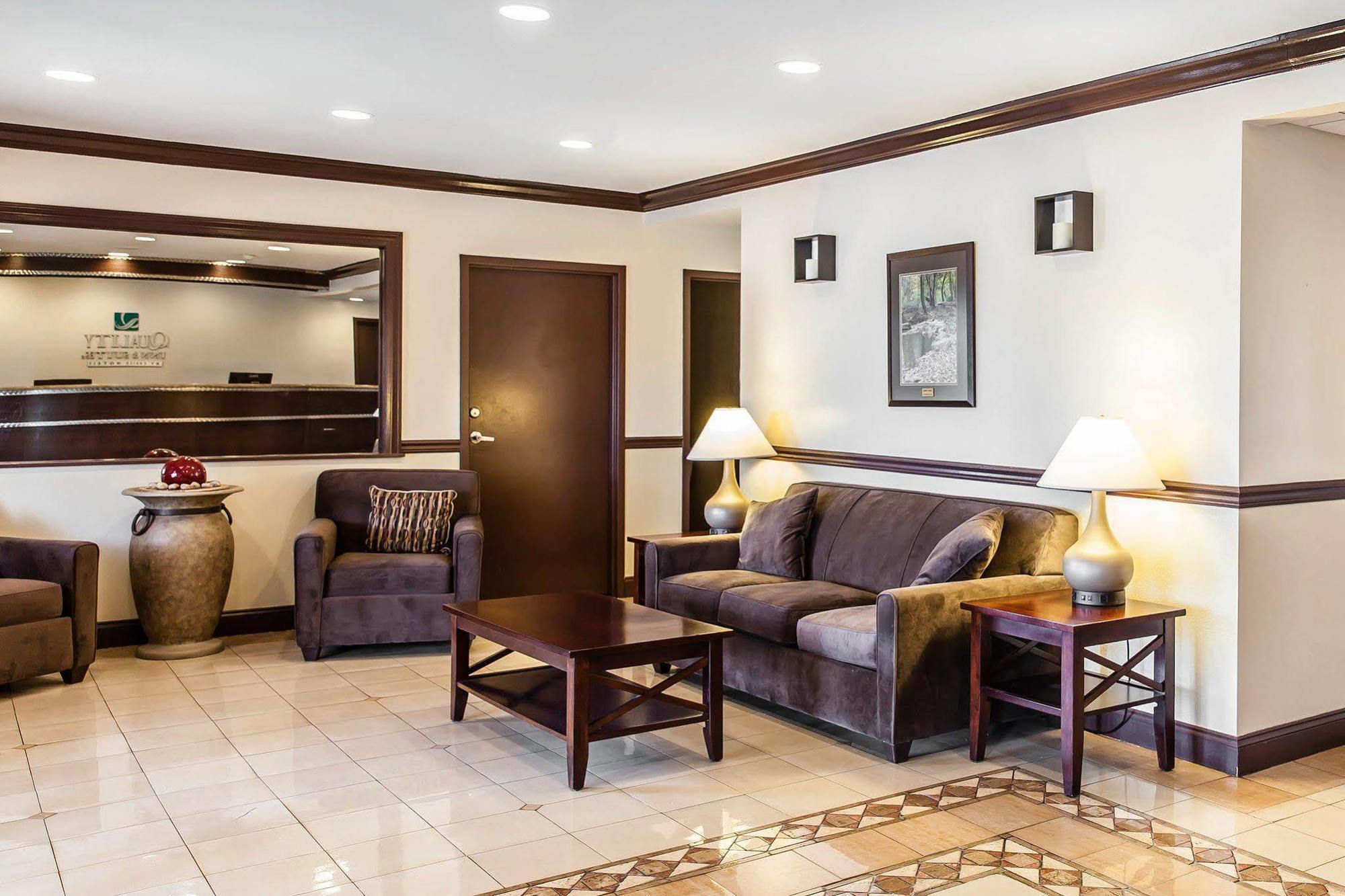 Hotel Comfort &