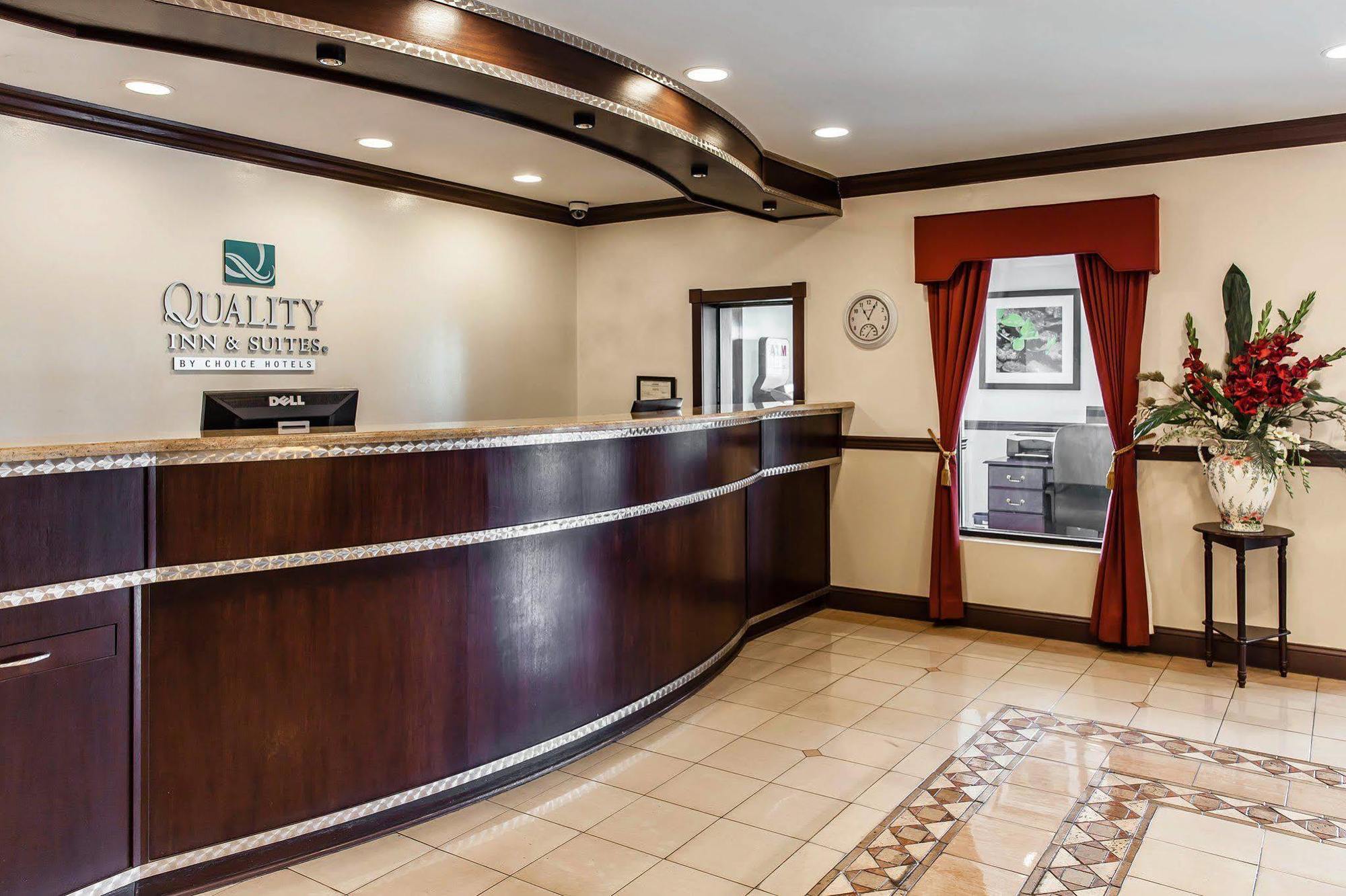 Hotel Comfort & Quakertown