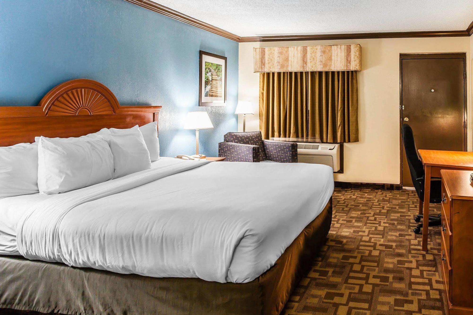 Hotel Comfort & 2*